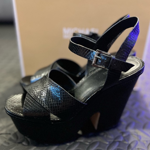 Michael Kors Diva Platform Wedge Snake Embossed - Picture 3 of 5